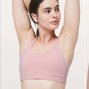 💕lululemon invigorate sports bra💕